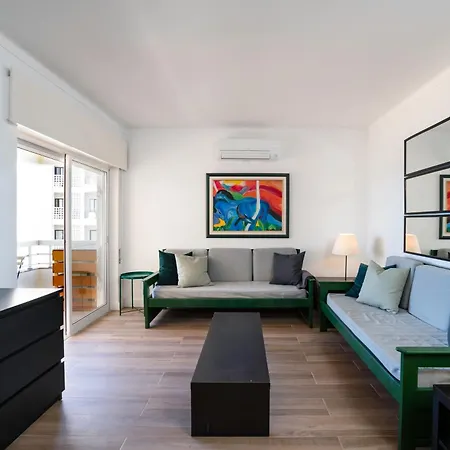 Atlantic Ocean View Firstline דירה